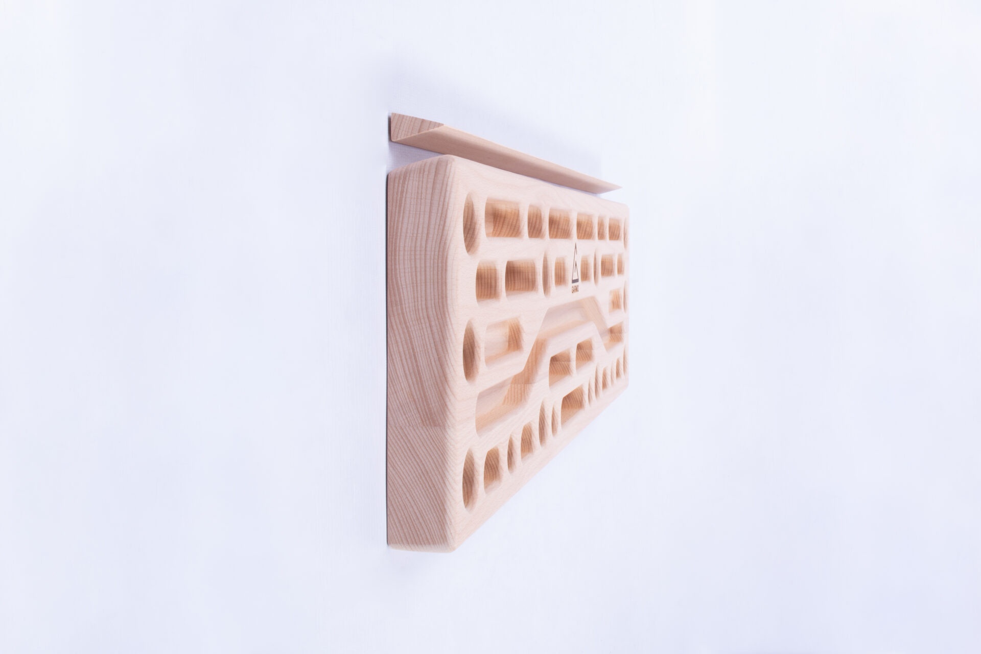 Hangboard-Pegboard de calidad | madera de haya | modelo Riglos - Imagen 8